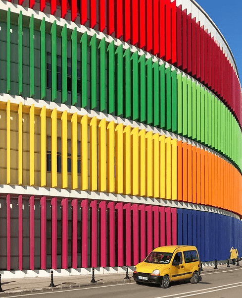 نمای رنگی ساختمان
